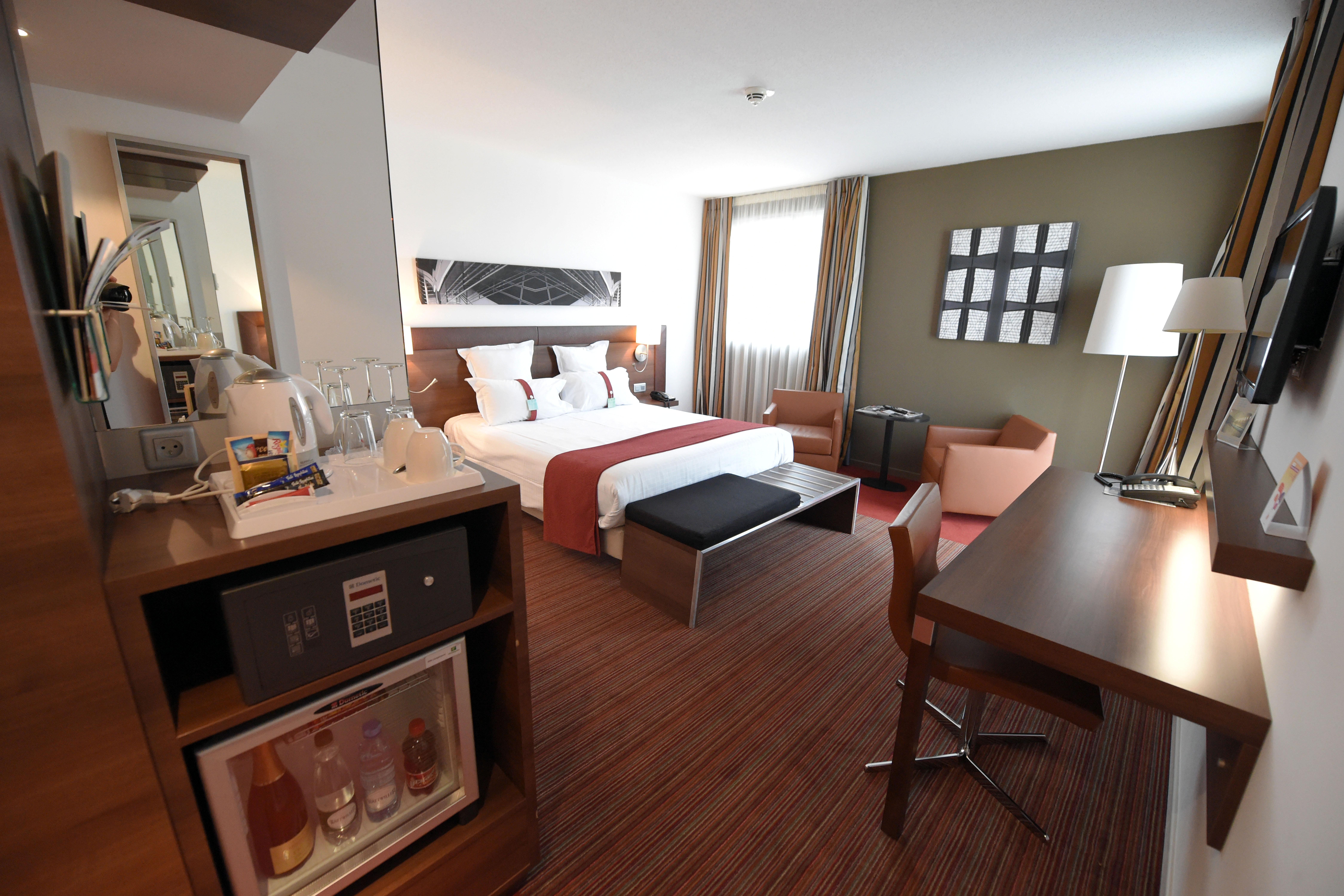 Holiday Inn Mulhouse By Ihg Экстерьер фото