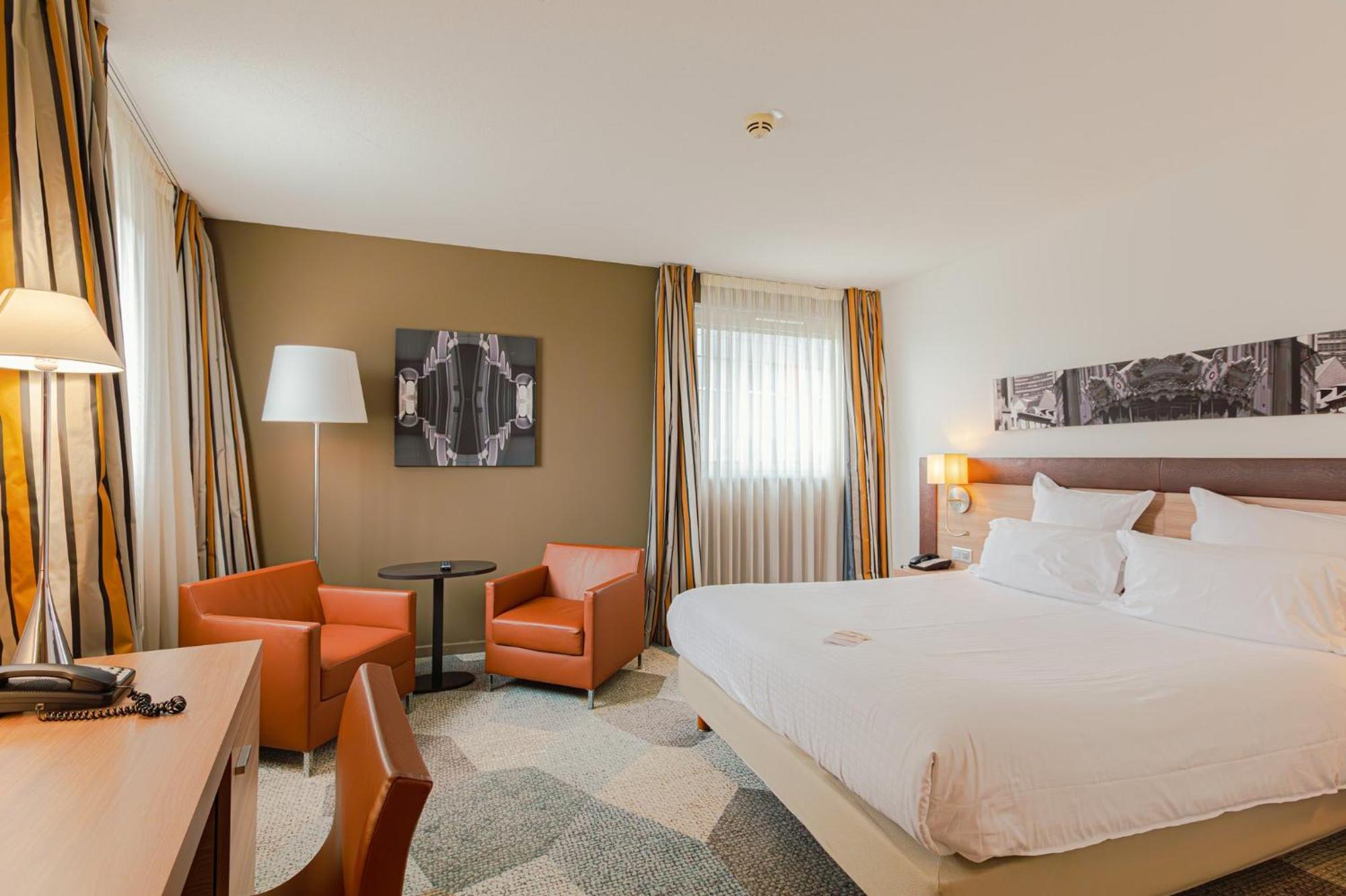 Holiday Inn Mulhouse By Ihg Экстерьер фото