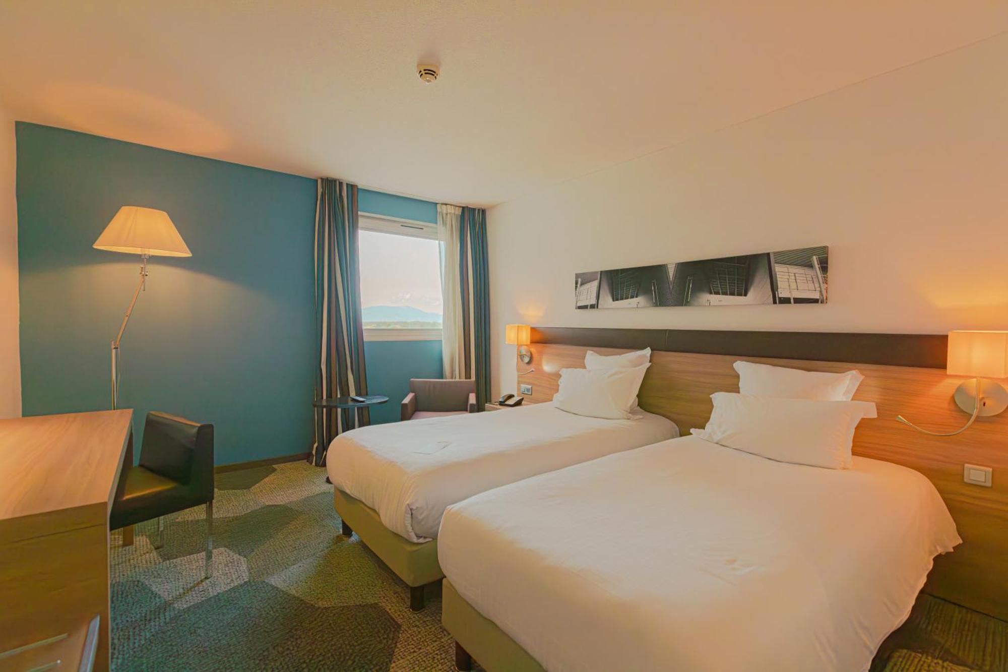 Holiday Inn Mulhouse By Ihg Экстерьер фото