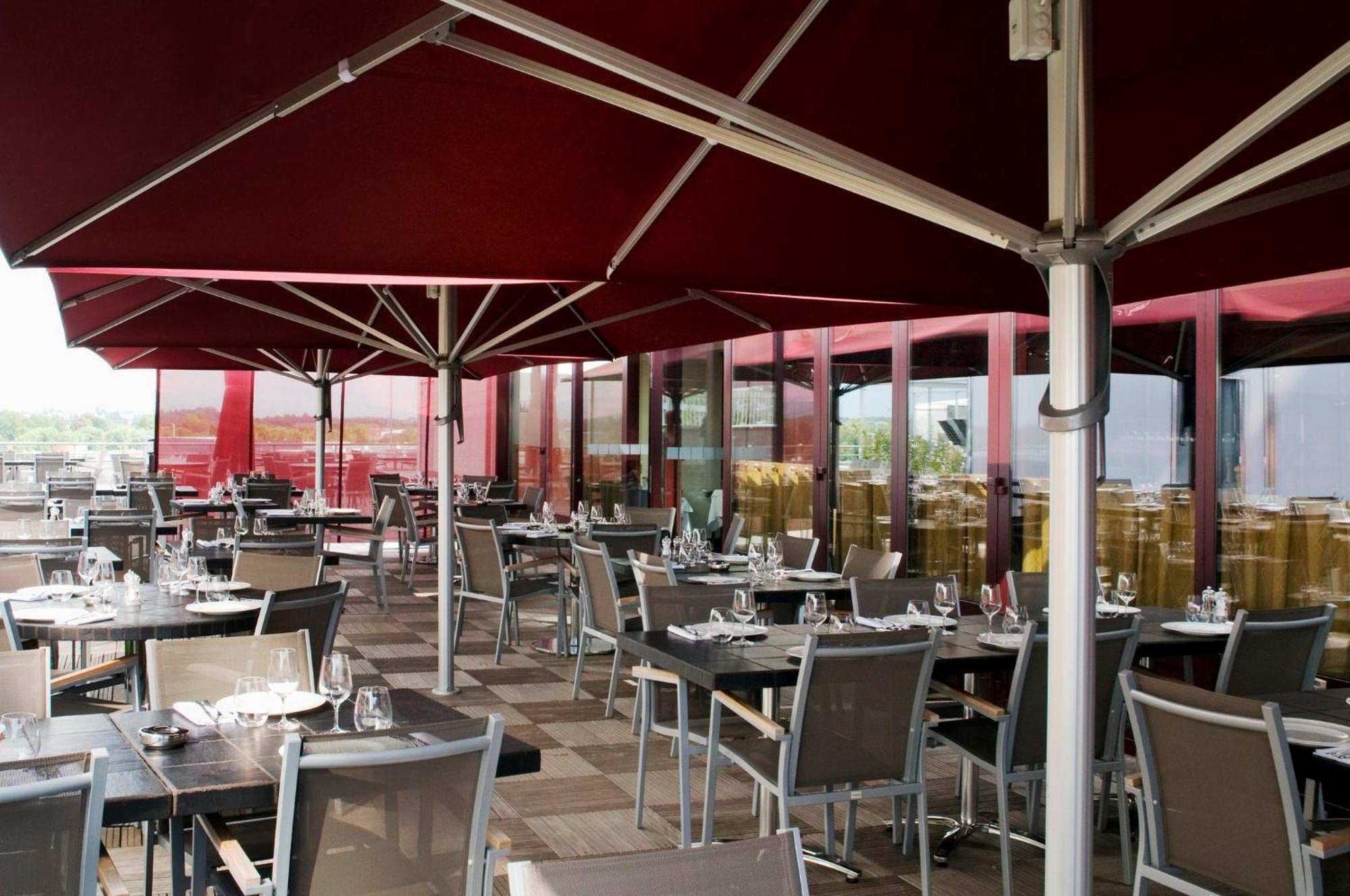 Holiday Inn Mulhouse By Ihg Экстерьер фото