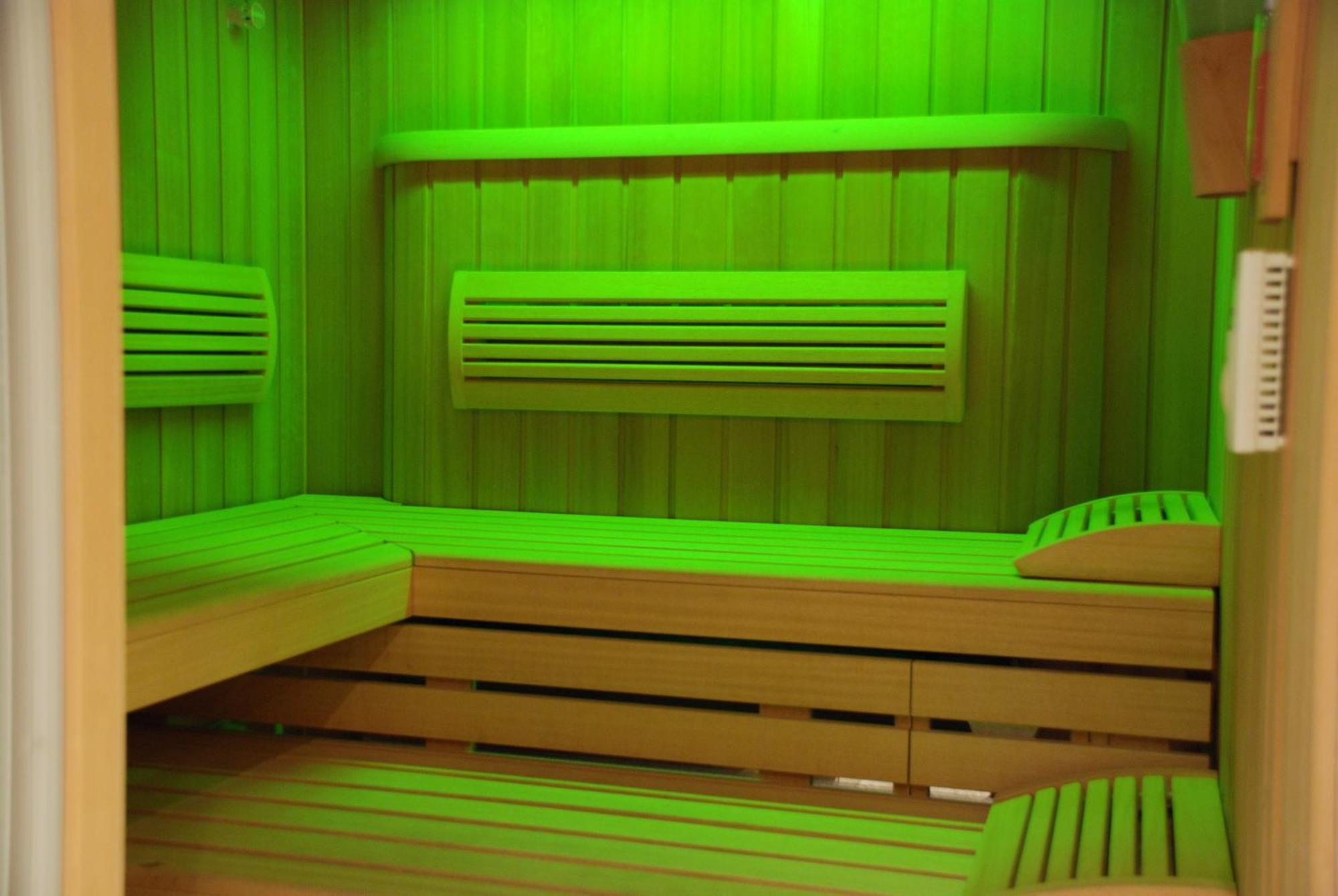 Holiday Inn Mulhouse By Ihg Экстерьер фото